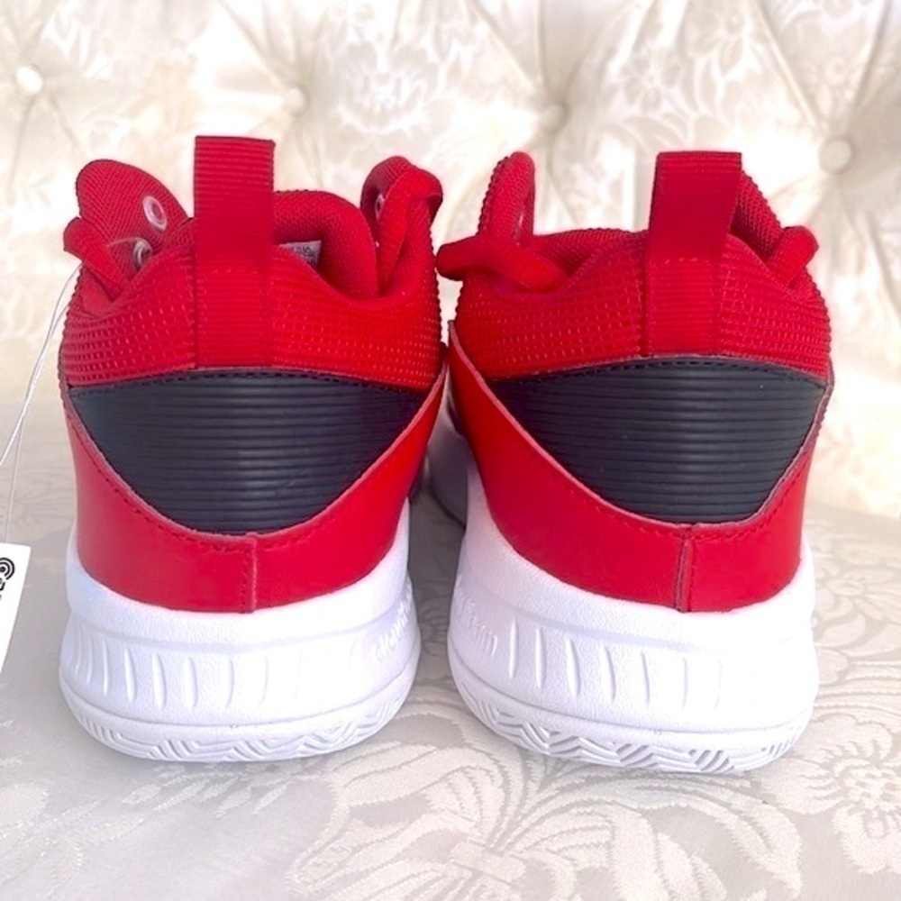 Brand New Adidas Boys CF Ilation 2.0 Mid Top Red & Black Basketball Sneakers - Picture 7 of 16